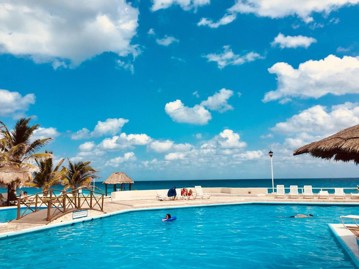 Brisas Sealight Apartment Cancún Eksteriør billede
