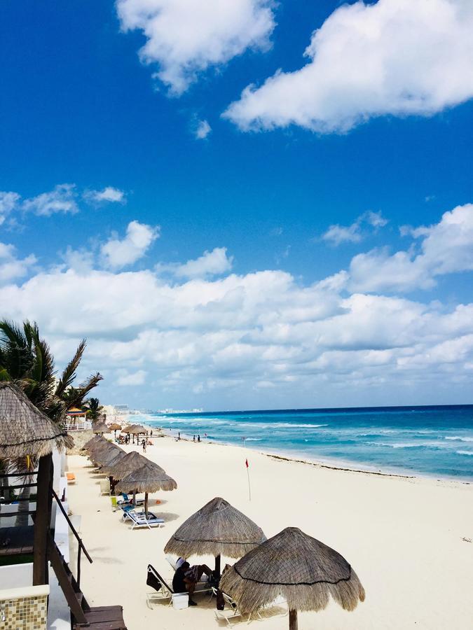 Brisas Sealight Apartment Cancún Eksteriør billede